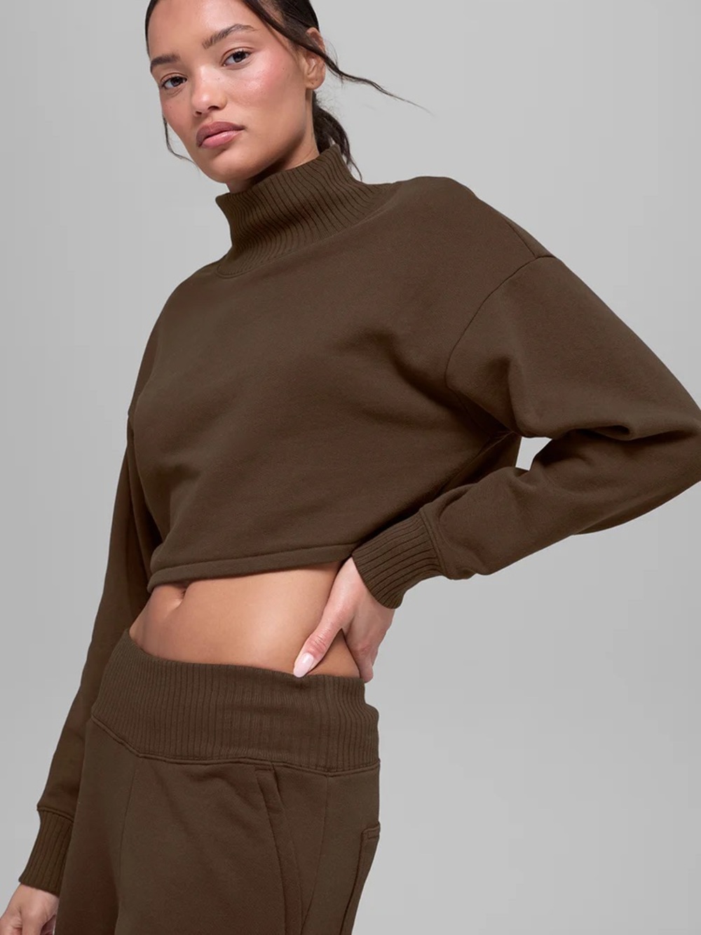 Alo Women’s Cropped Serenety Coverup Sweater - Brown